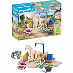 Horses of Waterfall: Washing Station with Isabella and Lioness 