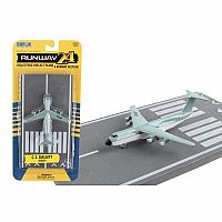 Runway24 C-5 Galaxy USAF