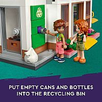 Friends: Organic Grocery Store - Retired