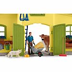 Large Barn with Animals and Accessories - Yellow 