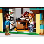 Friends: Olly and Paisley's Family Houses