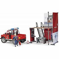 Bworld Fire Station with Land Rover Defender.